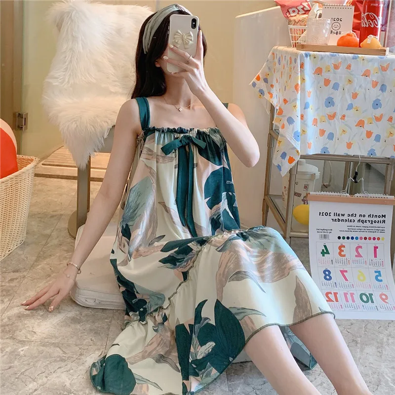 Women Nightgown Cute Cotton Night Dress Sexy Bow Strap Casual Home Dress Night Shirt Floral Print Sleepwear Girl Nightwear shirt
Women Nightgown Cute Cotton Night Dress Sexy Bow Strap Casual Home Dress Night Shirt Floral Print Sleepwear Girl Nightwear shirt