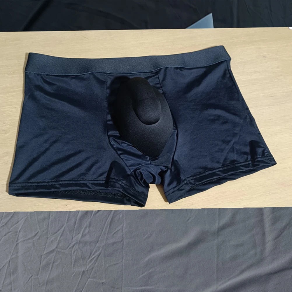 Men Trunks Wet Seductive Ice Silk U Pouch Briefs Seamless Boxers G-String Briefs Panties Underwear Mens Breathbale Homewear
Men Trunks Wet Seductive Ice Silk U Pouch Briefs Seamless Boxers G-String Briefs Panties Underwear Mens Breathbale Homewear