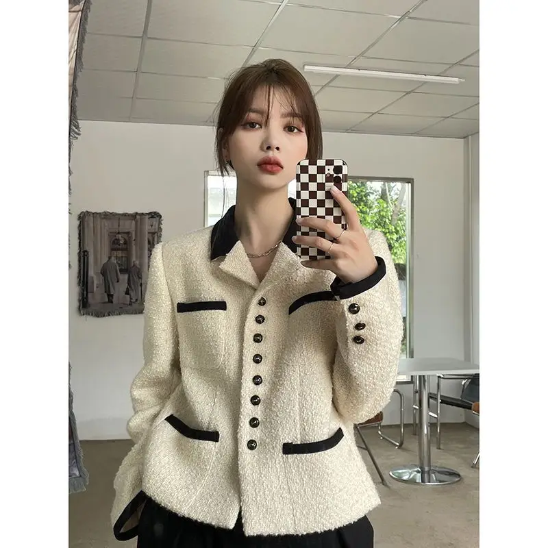 UNXX Little Black Style Jacket for Women in Spring-Autumn 2023 Vintage Elegant Chic Style High-end and Refined Short Suit Jacket
UNXX Little Black Style Jacket for Women in Spring-Autumn 2023 Vintage Elegant Chic Style High-end and Refined Short Suit Jacket