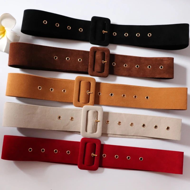 New Trendy Wide Waist Sealing Women's Sweater Belt Simple and Versatile Windbreaker Velvet Needle Button Soft Belt
New Trendy Wide Waist Sealing Women's Sweater Belt Simple and Versatile Windbreaker Velvet Needle Button Soft Belt