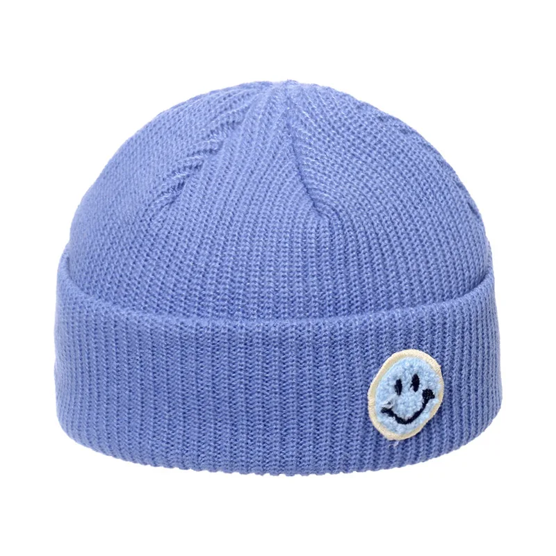 

2022 New Knitted Beanies for Women Embroidery Smile Face Spring Autumn Men Hat Fashion Casual Beanie Cap Warm Bone Masculino