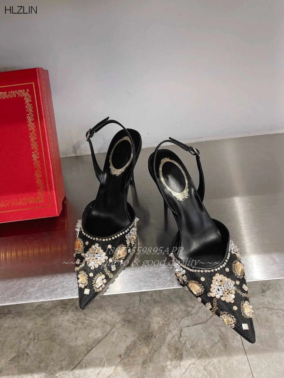 2024 early spring new beautiful lace diamond pointed sandals sexy skinny heel baotou women's shoes
2024 early spring new beautiful lace diamond pointed sandals sexy skinny heel baotou women's shoes