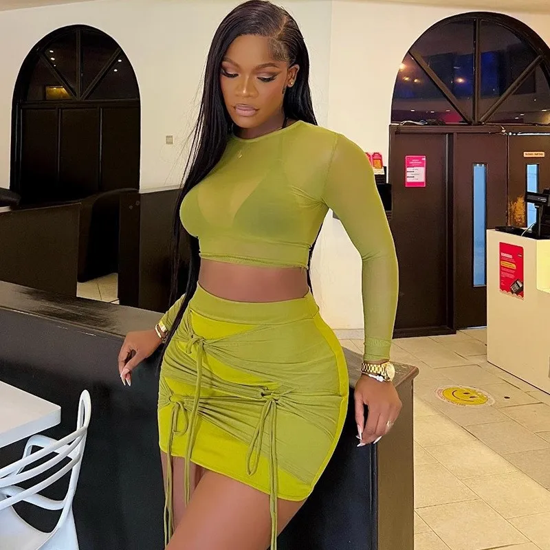 Женский летний комплект из двух предметов, однотонная сетчатая короткая футболка и мини-юбка из полиэстера, 2023
Женский летний комплект из двух предметов, однотонная сетчатая короткая футболка и мини-юбка из полиэстера, 2023