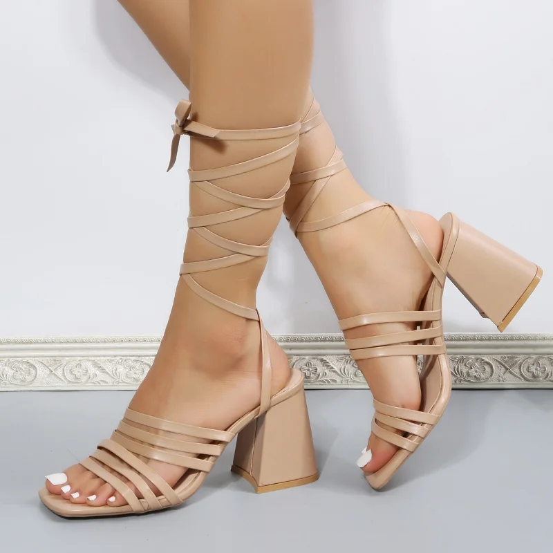 

Women Summer Sandals High Quality Plus Size Woman Middle Heels Sexy Gladiator Shoes Fretwork Wedges Ladies Beach Shoes Promotion