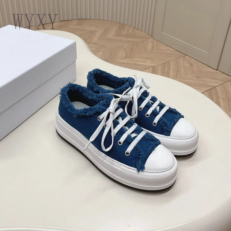 Spring and Autumn New Women's Canvas Sports Shoes Genuine Leather Flat Bottom Sports Shoes Colorful Versatile Flat Bottom Shoes
Spring and Autumn New Women's Canvas Sports Shoes Genuine Leather Flat Bottom Sports Shoes Colorful Versatile Flat Bottom Shoes
