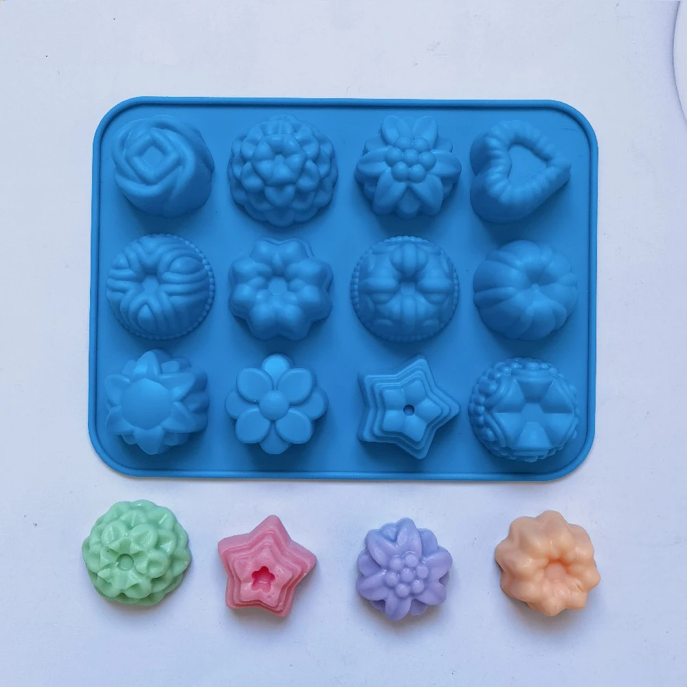 Silicone Mold Flower Heart Shape 12 Cavity Chocolate Candy Molds Pudding Jelly Baking Mould Ice Cube Tray Kitchen accessories
Silicone Mold Flower Heart Shape 12 Cavity Chocolate Candy Molds Pudding Jelly Baking Mould Ice Cube Tray Kitchen accessories