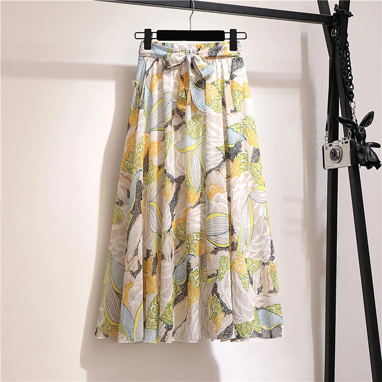 Chiffon Mid-length Skirts Women Summer Floral Print A-Line High Waist Big Swing Skirt Female Autumn Slim Bohemian Party Skirt
Chiffon Mid-length Skirts Women Summer Floral Print A-Line High Waist Big Swing Skirt Female Autumn Slim Bohemian Party Skirt