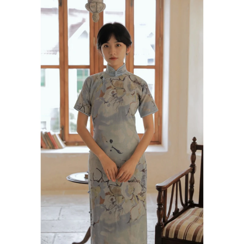 Cheongsam Blue Short Sleeve Stand Collar Women's Chinese Casual Fashion Full Cardigan Edge Mid-Length Low Slit Retro DailySummer
Cheongsam Blue Short Sleeve Stand Collar Women's Chinese Casual Fashion Full Cardigan Edge Mid-Length Low Slit Retro DailySummer