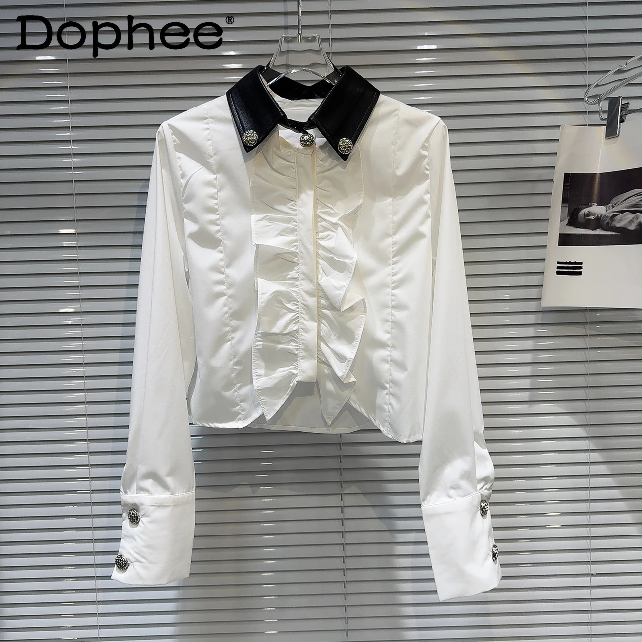 2024 Spring and Summer New White Shirt Woman's Leather Collar Lace Ruffled Shirt Drill Buckle Blouse Elegant Top
2024 Spring and Summer New White Shirt Woman's Leather Collar Lace Ruffled Shirt Drill Buckle Blouse Elegant Top