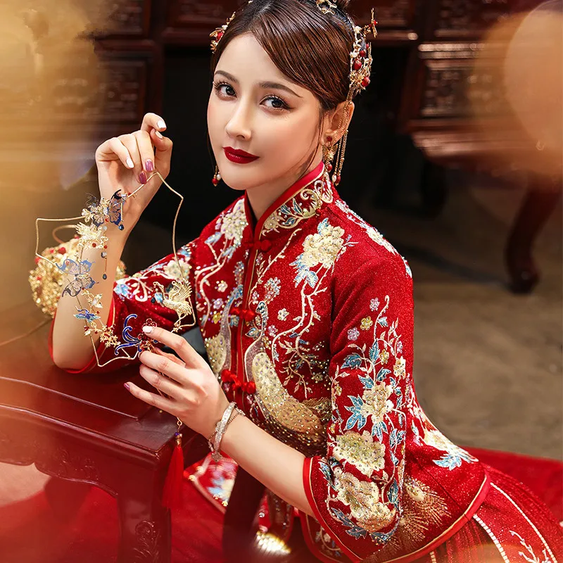 

Women Vintage Satin Peacock Gown Wedding Xiuhe Suit Traditional Chinese Style Red Bridal Cheongsam Modern Qipao Dress