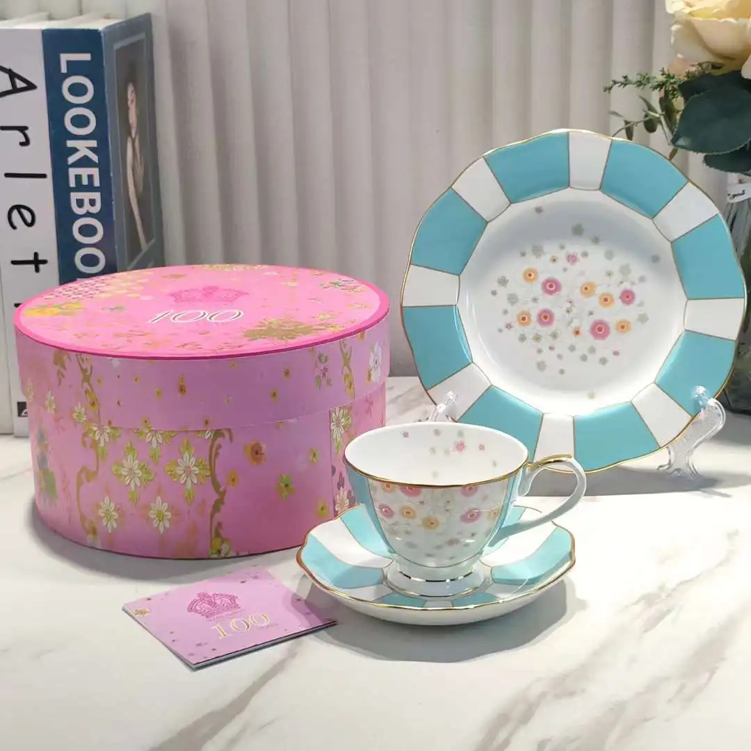 

Royal Albert Centennial Series Bone Porcelain UK Three-piece Set Afternoon Tea Coffee Cup Dish Gift Box