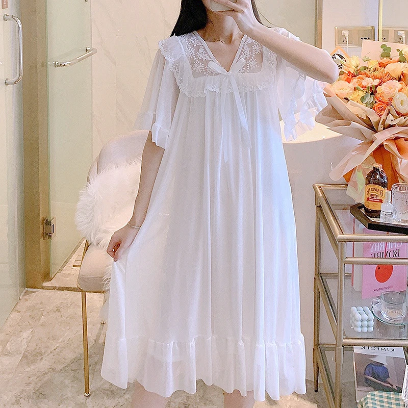 

Ladies Lolita Long Nightdress Ruffles Negligee Girls Sweet Vintage Nightgowns Womens Elegant Japanese Dleeping Dress Sleepwear