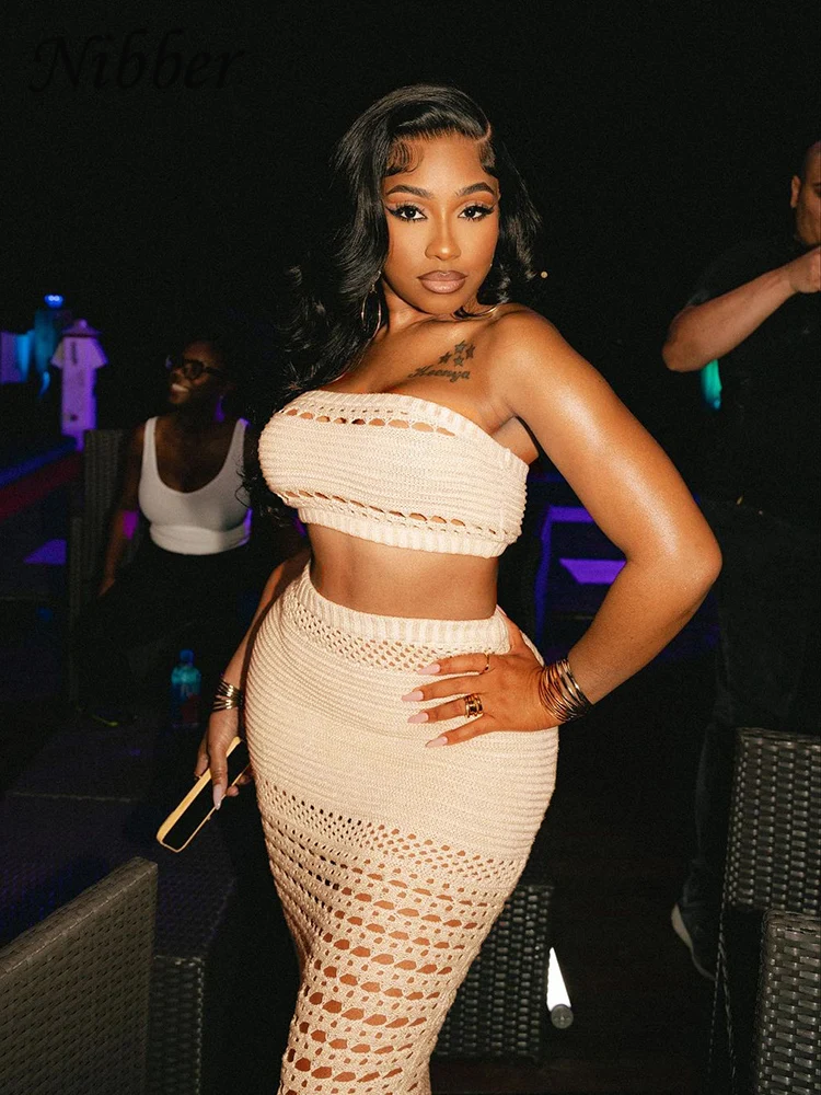 Комплект из двух предметов Nibber с полосатым принтом зебры, женский простой прозрачный короткий топ с длинным рукавом и круглым вырезом + Искусственный костюм
Комплект из двух предметов Nibber с полосатым принтом зебры, женский простой прозрачный короткий топ с длинным рукавом и круглым вырезом + Искусственный костюм