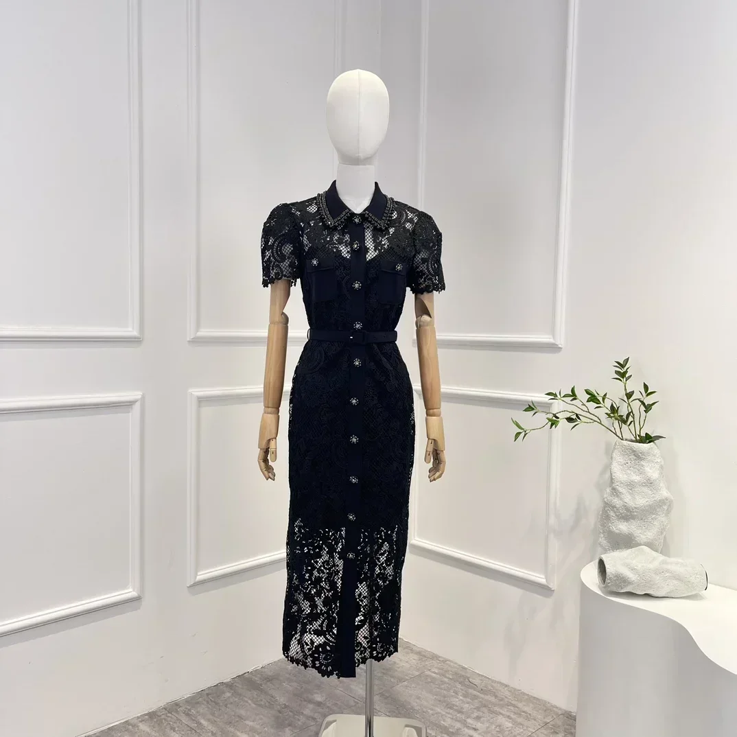 2024 New Vintage High Quality Black White Short Sleeve Hook Flower Hollow Beading Pockets Buttons Midi Dress Woman
2024 New Vintage High Quality Black White Short Sleeve Hook Flower Hollow Beading Pockets Buttons Midi Dress Woman
