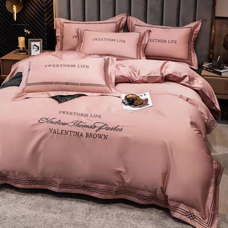 Luxury Qulaity 100 TC Embroidered Long staple Cotton Wedding Set Home Textile 4Pcs Set of Duvet Cover Bed Sheets 2pcs Pillowcase
Luxury Qulaity 100 TC Embroidered Long staple Cotton Wedding Set Home Textile 4Pcs Set of Duvet Cover Bed Sheets 2pcs Pillowcase