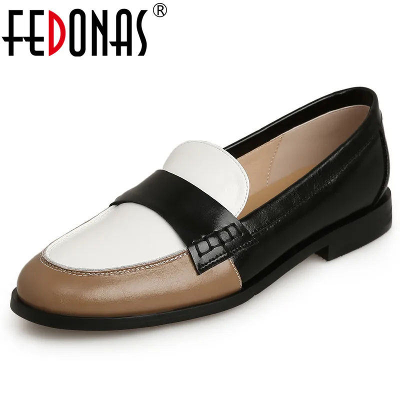 FEDONAS New Arrival Women Pumps Splicing Mixed Colors Genuine Leather Office Ladies Casual Low Heels Shoes Woman Spring Summer
FEDONAS New Arrival Women Pumps Splicing Mixed Colors Genuine Leather Office Ladies Casual Low Heels Shoes Woman Spring Summer