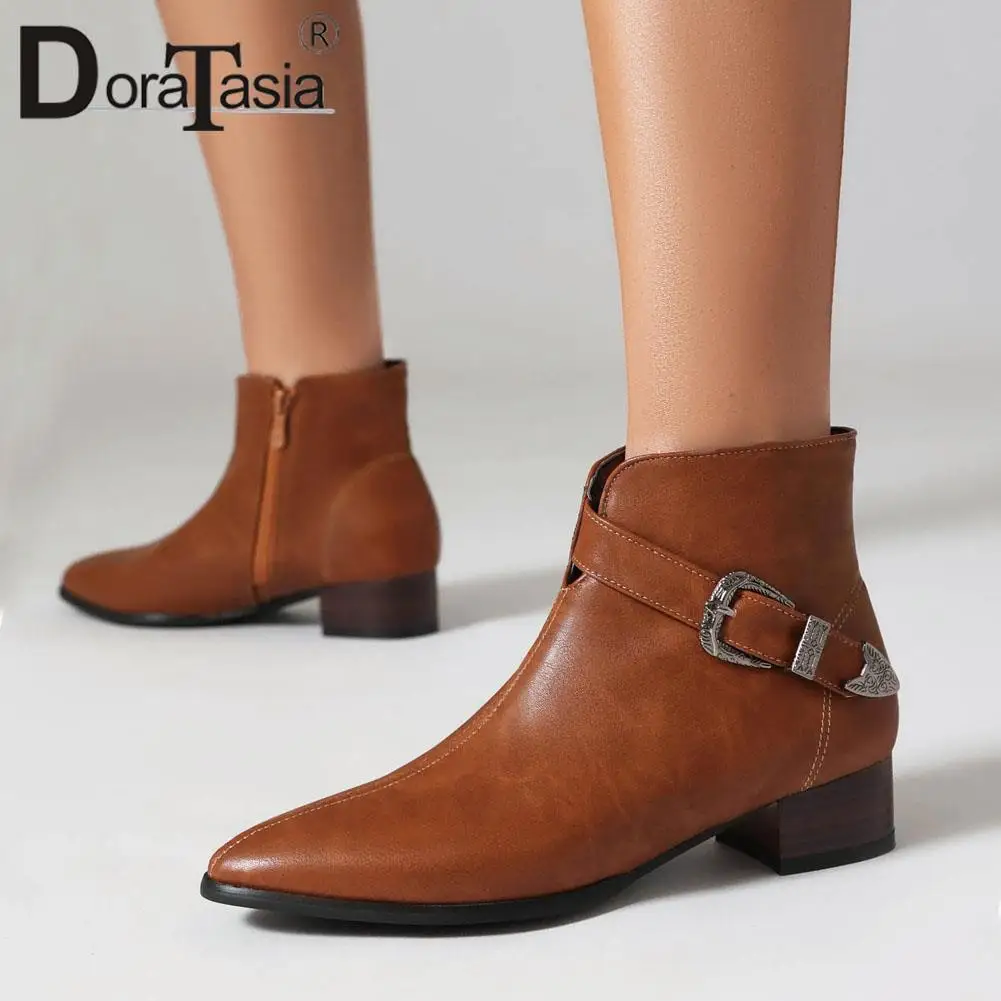 Big Size 43 Brand New Ladies Pointed Toe Ankle Boots Fashion Buckle Chunky Heels women's Boots Casual Office Woman Shoes
Big Size 43 Brand New Ladies Pointed Toe Ankle Boots Fashion Buckle Chunky Heels women's Boots Casual Office Woman Shoes