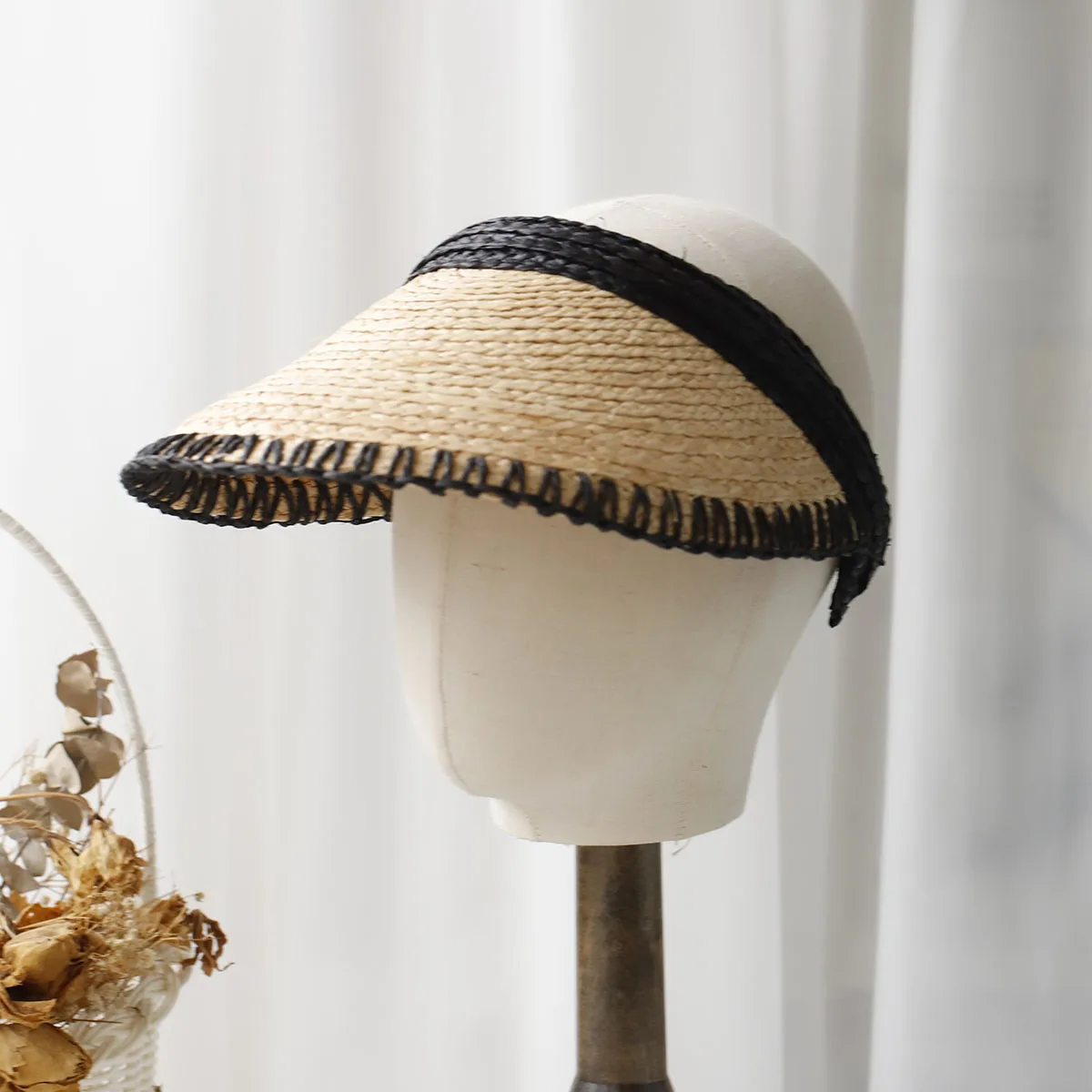 RAFFIA hot Summer lady Empty Top Sun Visor Hat Summer straw Wide Brim Sun Caps UV Protection Hat For Men And Women Beach hats
RAFFIA hot Summer lady Empty Top Sun Visor Hat Summer straw Wide Brim Sun Caps UV Protection Hat For Men And Women Beach hats