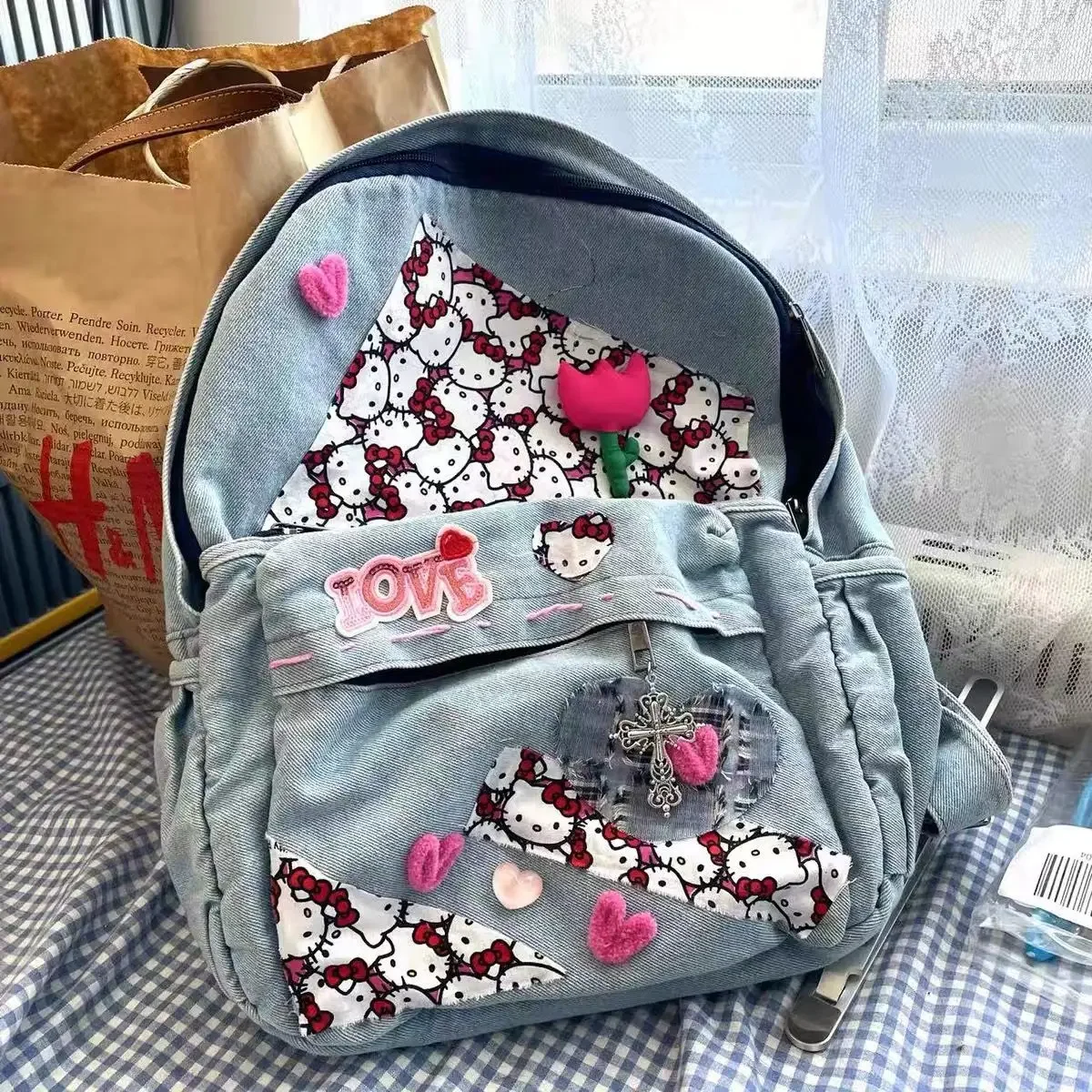 Сумки для женщин, милый мини-рюкзак Hello Kitty, Джинсовый Рюкзак, школьный ранец для девочек, милый подходящий ко всему, с надписью «Millennium», с эффектом потертости
Сумки для женщин, милый мини-рюкзак Hello Kitty, Джинсовый Рюкзак, школьный ранец для девочек, милый подходящий ко всему, с надписью «Millennium», с эффектом потертости