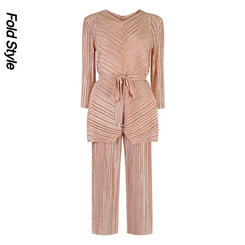 2024 Spring/Summer Women's New Highlights Two Piece Fashion Casual Pleated Belt Top Pants Solid Color Set Women's Wear
2024 Spring/Summer Women's New Highlights Two Piece Fashion Casual Pleated Belt Top Pants Solid Color Set Women's Wear