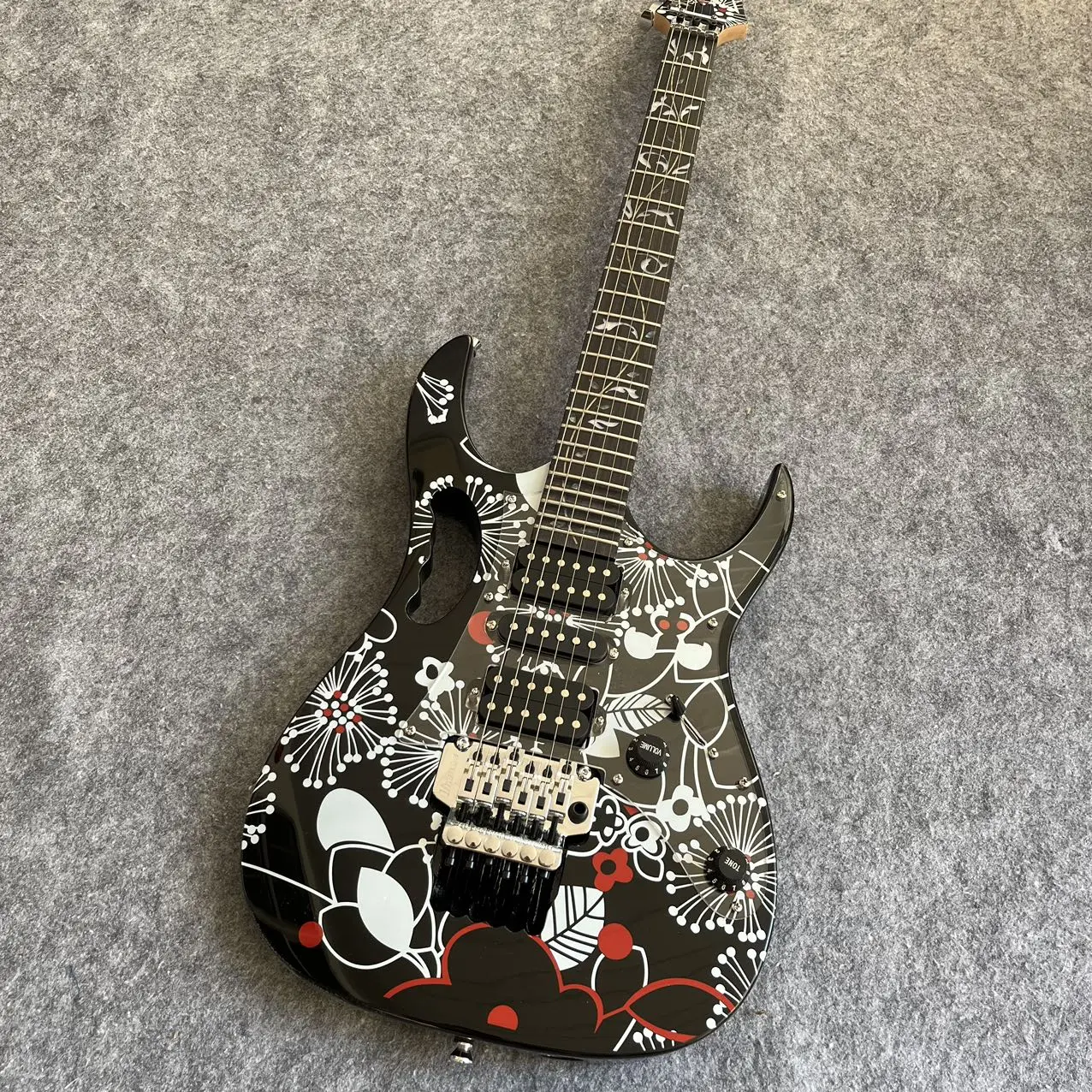 Personalized electric guitar, fluffy maple top, no photo editing required, factory customized, in stock, free of charge Coupon &
Personalized electric guitar, fluffy maple top, no photo editing required, factory customized, in stock, free of charge Coupon &
