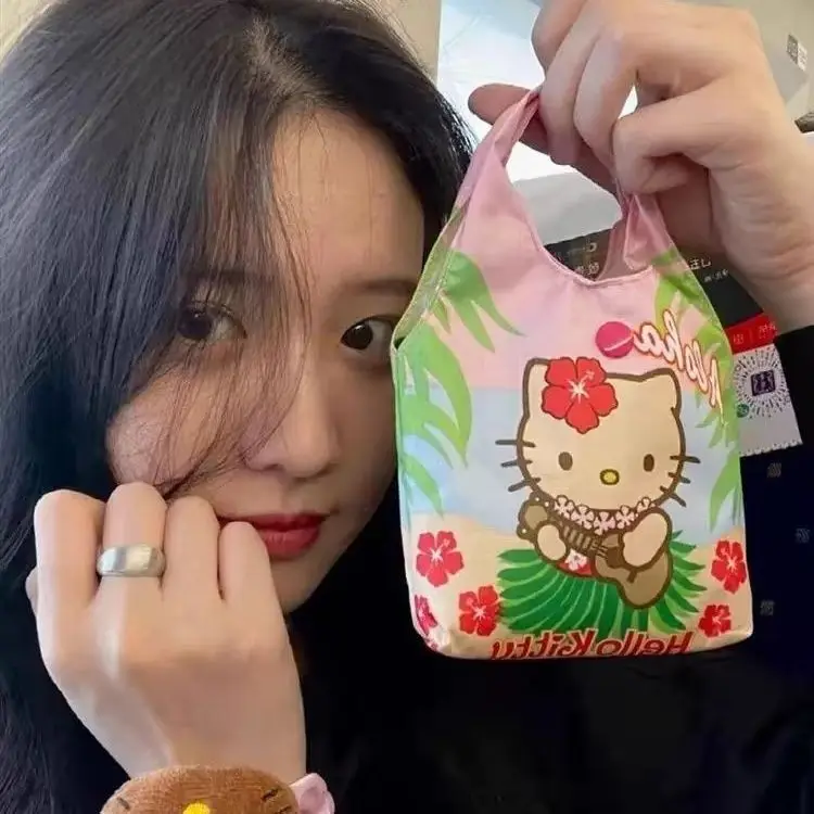 Hello kitty cute cartoon disney handbag student creative animation peripheral shoulder bag lunch bag shopping bag gift wholesale
Hello kitty cute cartoon disney handbag student creative animation peripheral shoulder bag lunch bag shopping bag gift wholesale
