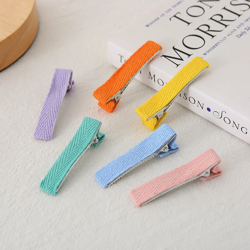 100 шт. 50 мм половинчатая заколка для волос разноцветная заколка в елочку из хлопчатобумажной ткани зажим для волос Детская Милая полоска заколка для волос милый головной убор для девочек
100 шт. 50 мм половинчатая заколка для волос разноцветная заколка в елочку из хлопчатобумажной ткани зажим для волос Детская Милая полоска заколка для волос милый головной убор для девочек