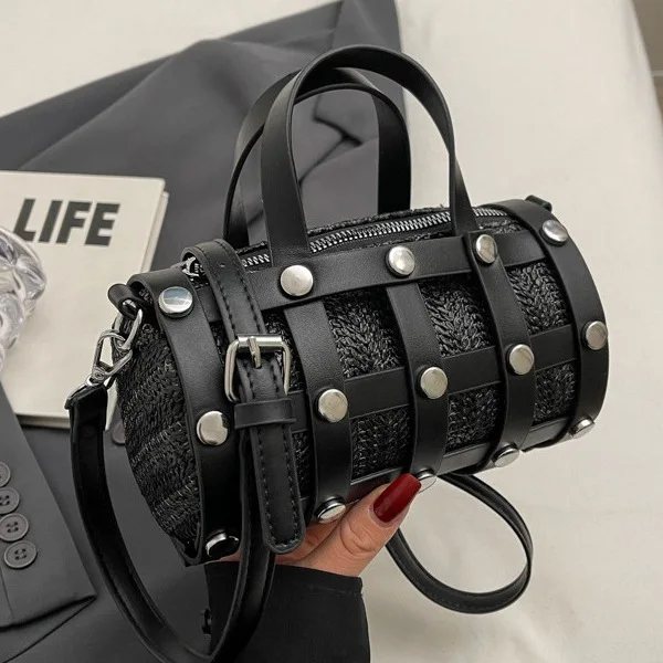 2024 New Handmade Woven Pillow Bag Trendy Rivets Casual Single Shoulder Bag Crossbody Bags for Women Purses and Handbags
2024 New Handmade Woven Pillow Bag Trendy Rivets Casual Single Shoulder Bag Crossbody Bags for Women Purses and Handbags