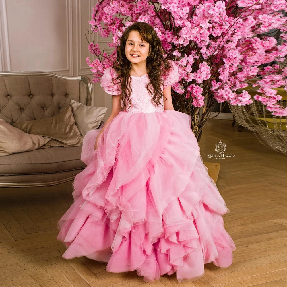 

Sweet Mesh Puffy Flower Girl Dresses Cute Ruffles Tiered Tulle Kids Dress To Brithday Party Pretty Long Communion Gowns