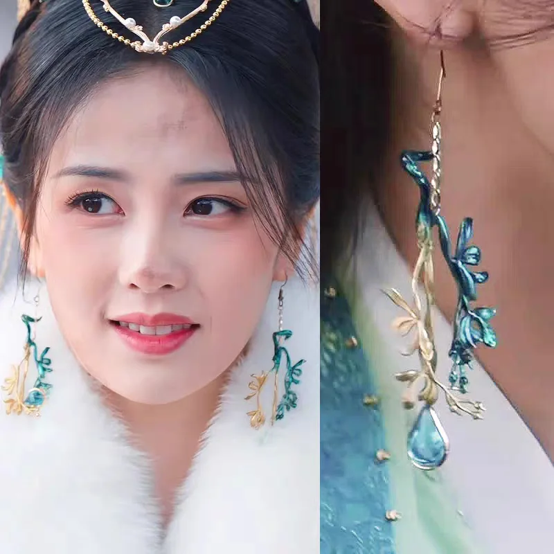 Till The End Of The Moon Cosplay Costumes Chang Yue Jin Ming Taitai Jin Ye Xiwu 2023 New Costumes Accessories earrings
Till The End Of The Moon Cosplay Costumes Chang Yue Jin Ming Taitai Jin Ye Xiwu 2023 New Costumes Accessories earrings