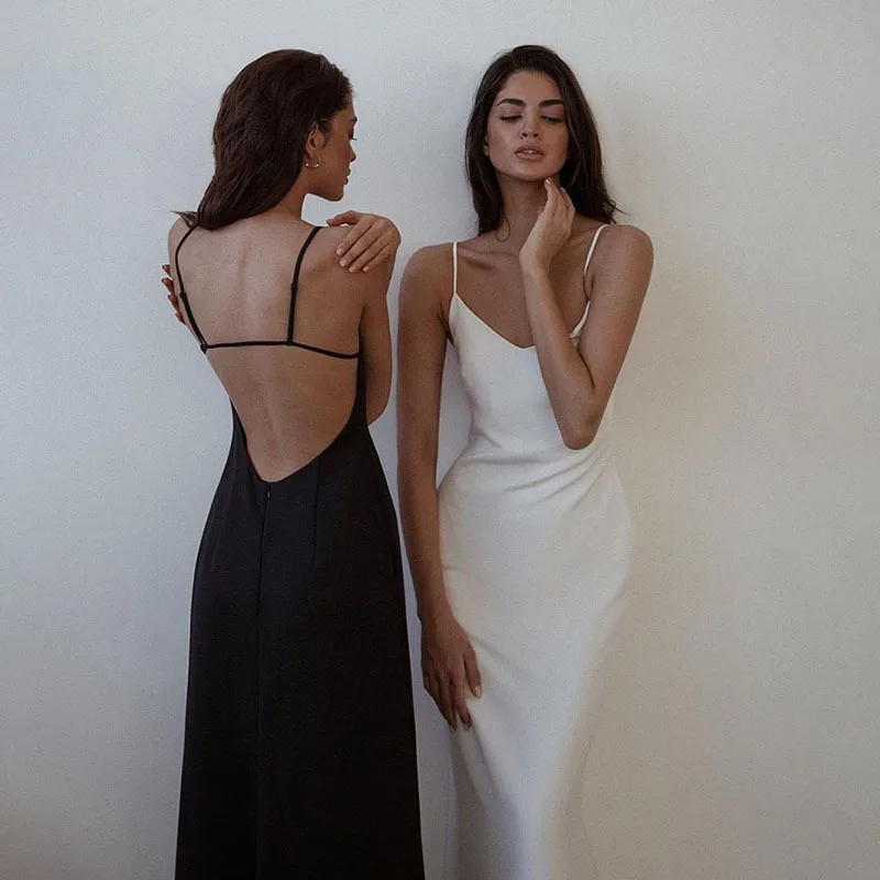 2024 Summer new product best-selling elegant WOMEN'S clothing slim fit backless silky sexy sling party hot girl fashion dress
2024 Summer new product best-selling elegant WOMEN'S clothing slim fit backless silky sexy sling party hot girl fashion dress