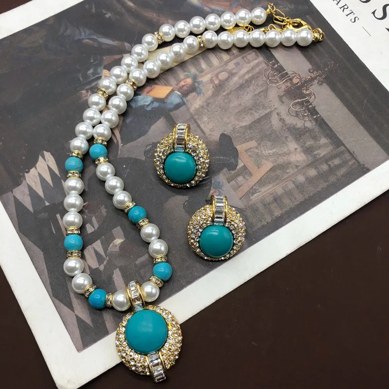 

Moroccan Arab jewelry Set Necklace for Women Round turquoise pearl rhinestone inlaid necklace, earrings, ear clips