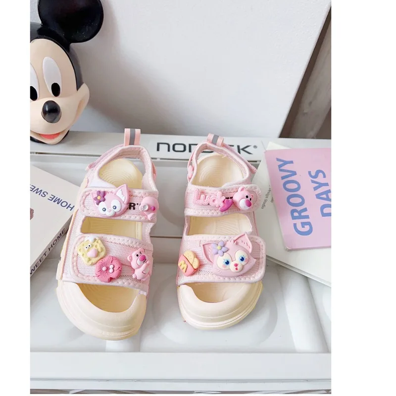 Новинка 2024, летние розовые детские пляжные туфли из серии Disney Kawaii Linabell с мультяшным рисунком, Симпатичные повседневные сандалии на мягкой подошве для девочек с противоскользящим покрытием
Новинка 2024, летние розовые детские пляжные туфли из серии Disney Kawaii Linabell с мультяшным рисунком, Симпатичные повседневные сандалии на мягкой подошве для девочек с противоскользящим покрытием