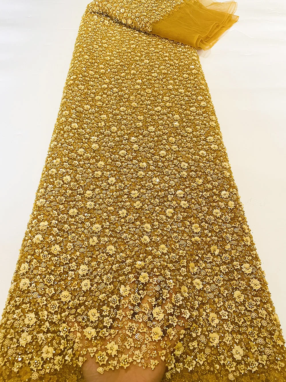 2022 Gold Luxury Elegant Beaded Lace Fabric African Tulle Fabric with Sequins Embroidery French Mesh Lace Bride Wedding
2022 Gold Luxury Elegant Beaded Lace Fabric African Tulle Fabric with Sequins Embroidery French Mesh Lace Bride Wedding