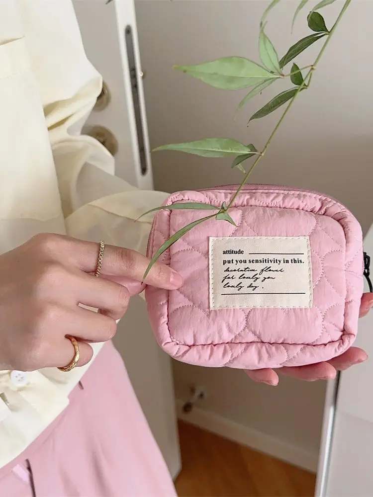 

Женская Портативная сумка для макияжа, санитарная салфетка, гигиенические прокладки, органайзер, модная Милая квадратная Стеганая сумка-клатч, косметичка