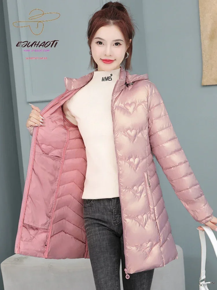 Women's Winter Jacket Korean Fashion Glossy Quilted Cotton Coat 2024 Mid Length Version Slim Warm Parkas Woman Clothing Padded
Women's Winter Jacket Korean Fashion Glossy Quilted Cotton Coat 2024 Mid Length Version Slim Warm Parkas Woman Clothing Padded