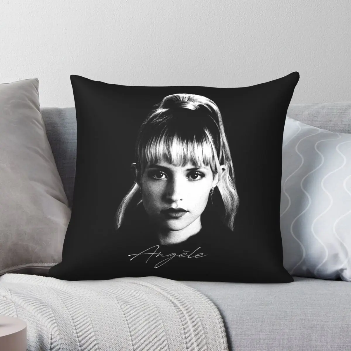 Angele Portrait Square Pillowcase Polyester Linen Velvet Creative Zip Decor Pillow Case Room Cushion Case 18"
Angele Portrait Square Pillowcase Polyester Linen Velvet Creative Zip Decor Pillow Case Room Cushion Case 18"