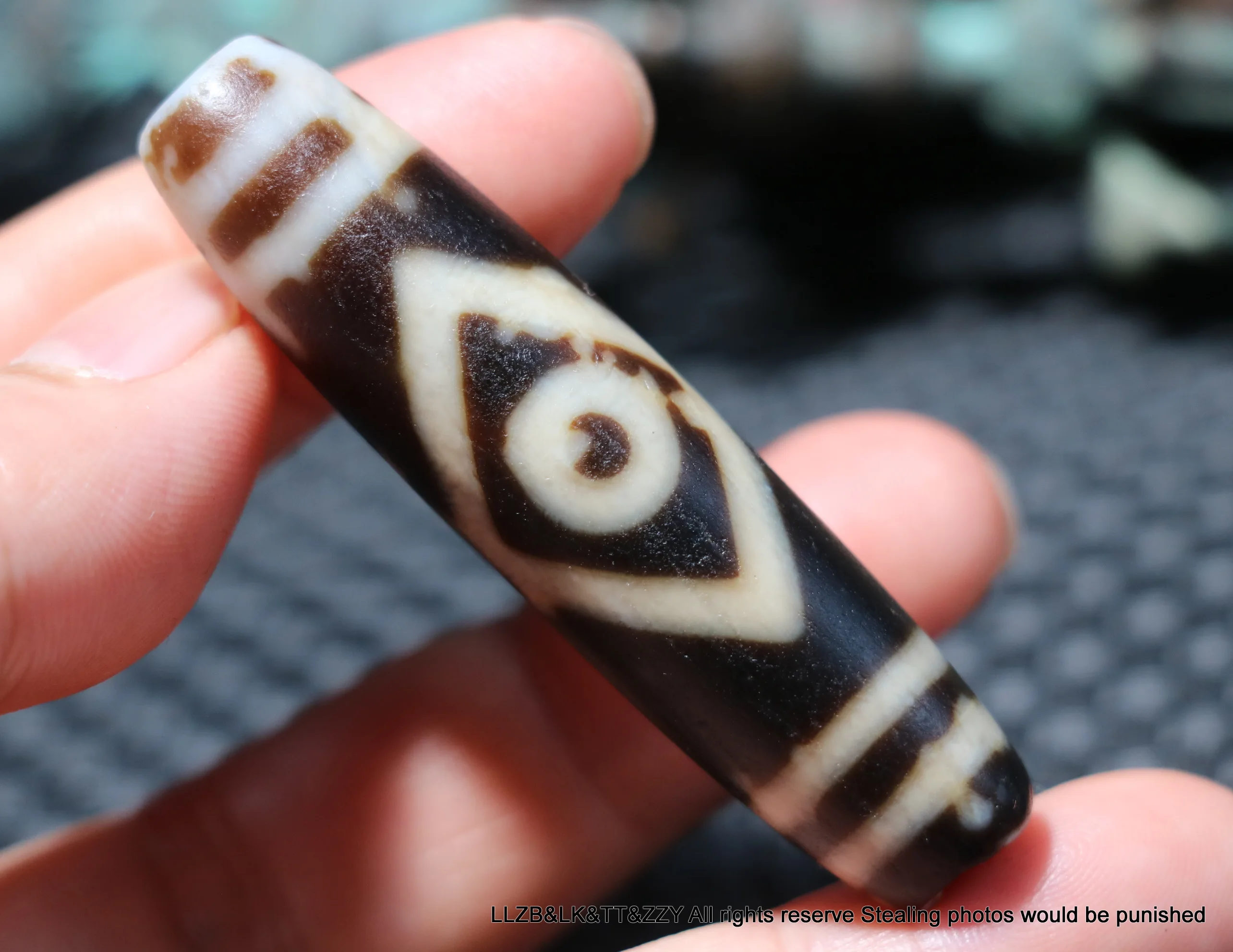 Бусины Magic Power с тибетским старым агатом 3 Eye Plus One Dragon Eye бусины дзи подвеска Большого Размера Талисман Lkbrother соусы высшего качества 
Бусины Magic Power с тибетским старым агатом 3 Eye Plus One Dragon Eye бусины дзи подвеска Большого Размера Талисман Lkbrother соусы высшего качества