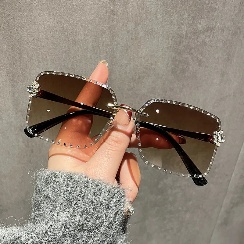 

Vintage Fashion Rimless Square Diamond Sunglasses Women For Men 2024 Luxury Brand Designer Sun Glasses Metal Punk Popular Shades