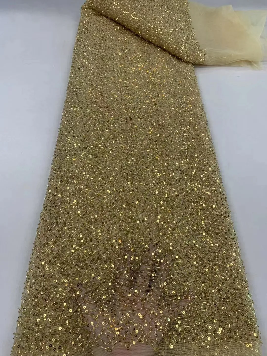 Gold High Quality Fashion French Mesh Embroidery Sequins Beads Lace Fabric African Nigerian Lace Fabric For Wedding Dress Party
Gold High Quality Fashion French Mesh Embroidery Sequins Beads Lace Fabric African Nigerian Lace Fabric For Wedding Dress Party