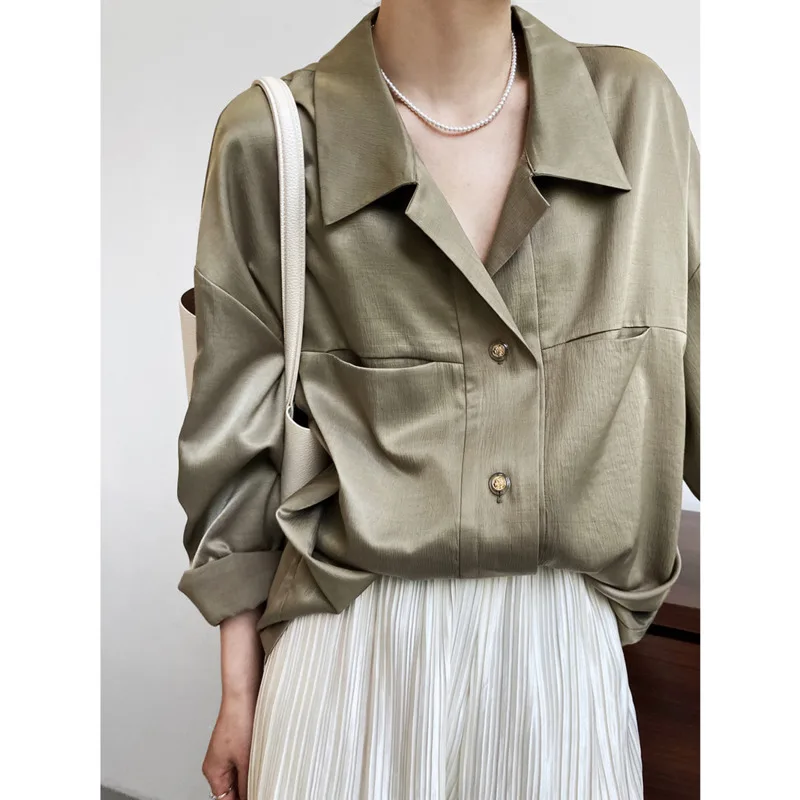 Spring Silky Satin Lapel Collar Shirts Women Pocket Single Breasted Solid Color Loose Blouse Tops
Spring Silky Satin Lapel Collar Shirts Women Pocket Single Breasted Solid Color Loose Blouse Tops