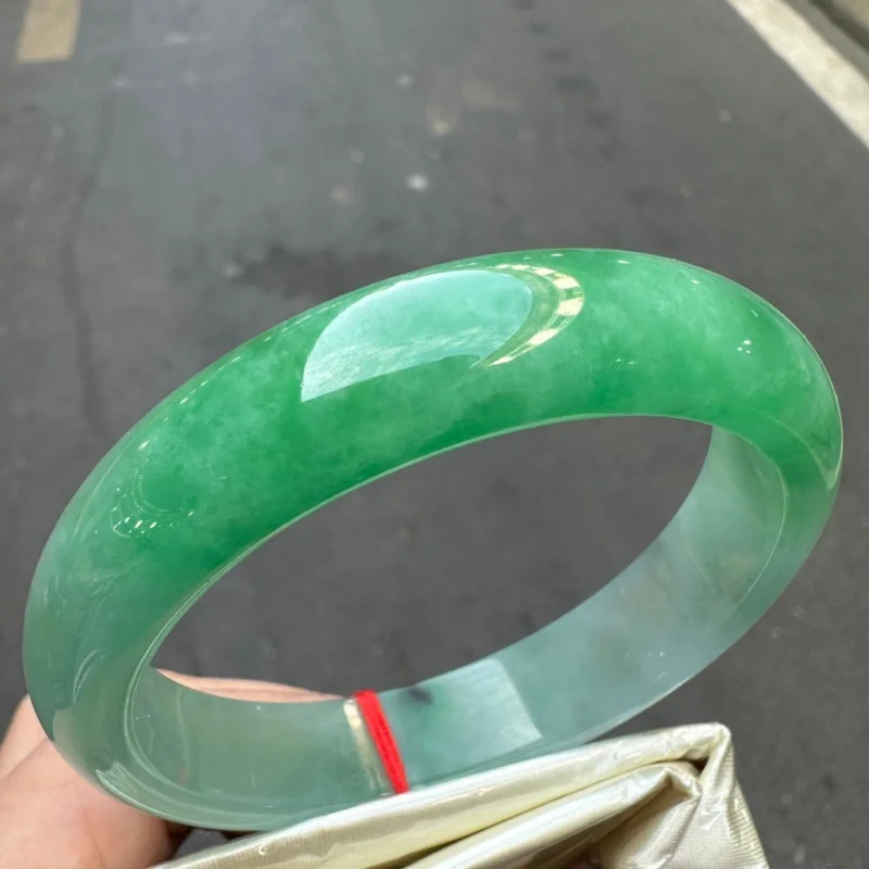 Сертифицированный натуральный идеальный ледяной браслет AA Burmese Jade браслеты из жадеита 58 мм
Сертифицированный натуральный идеальный ледяной браслет AA Burmese Jade браслеты из жадеита 58 мм