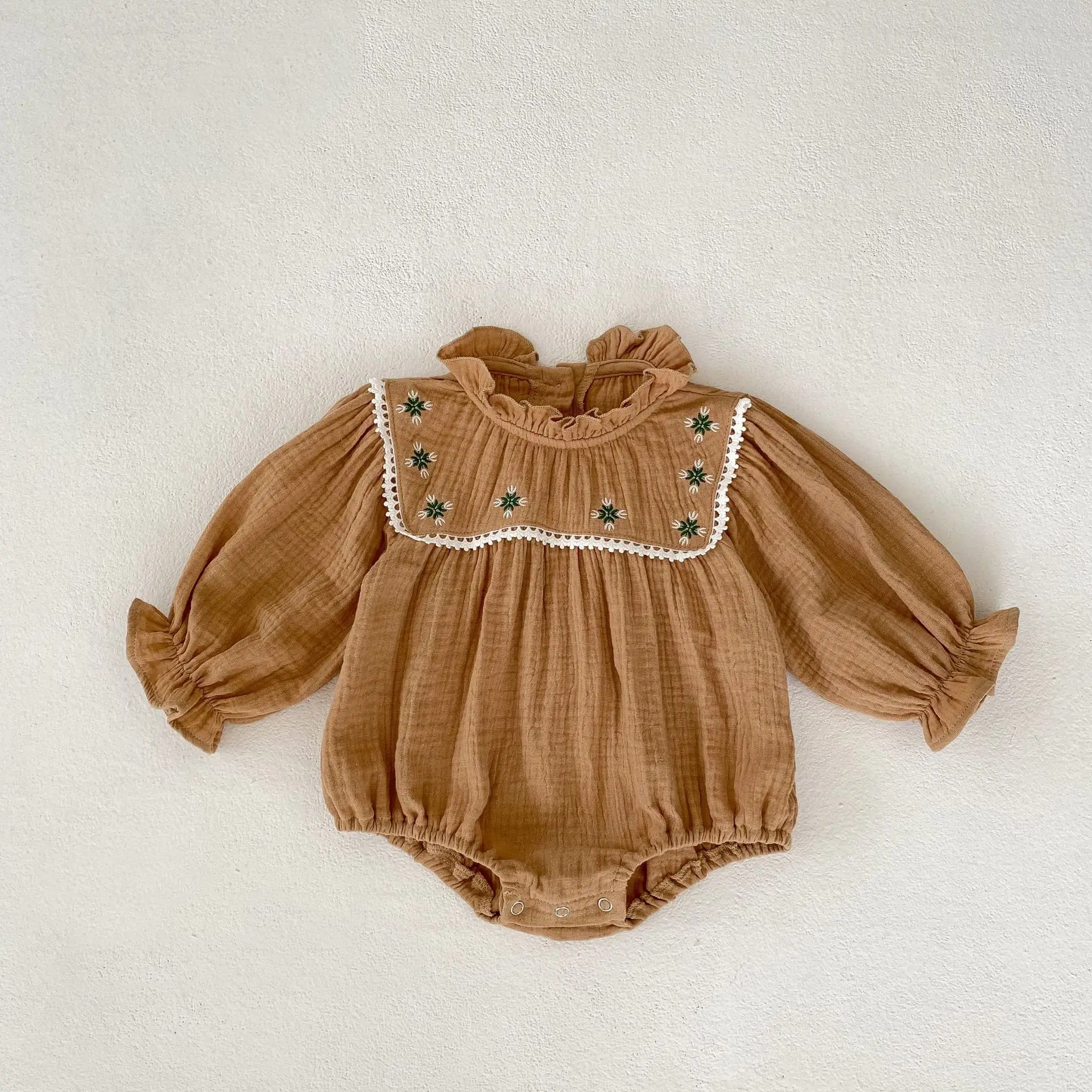 Newborn Photography Romper 2023 Autumn Baby Girl Clothes Cotton Wood Ear Collar Embroidered Long Sleeve Solid Color Retro Style
Newborn Photography Romper 2023 Autumn Baby Girl Clothes Cotton Wood Ear Collar Embroidered Long Sleeve Solid Color Retro Style