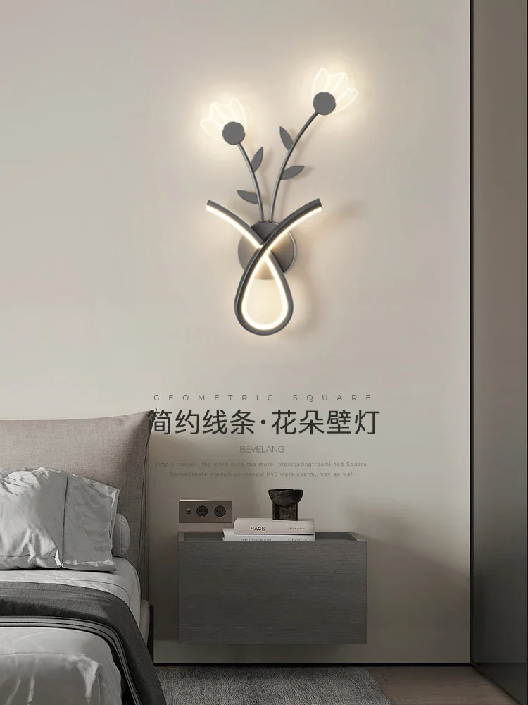 

Настенный светильник в скандинавском стиле, спальня, прикроватная лампа, современный минималистичный фон для гостиной, романтическая декоративная лампа с цветами