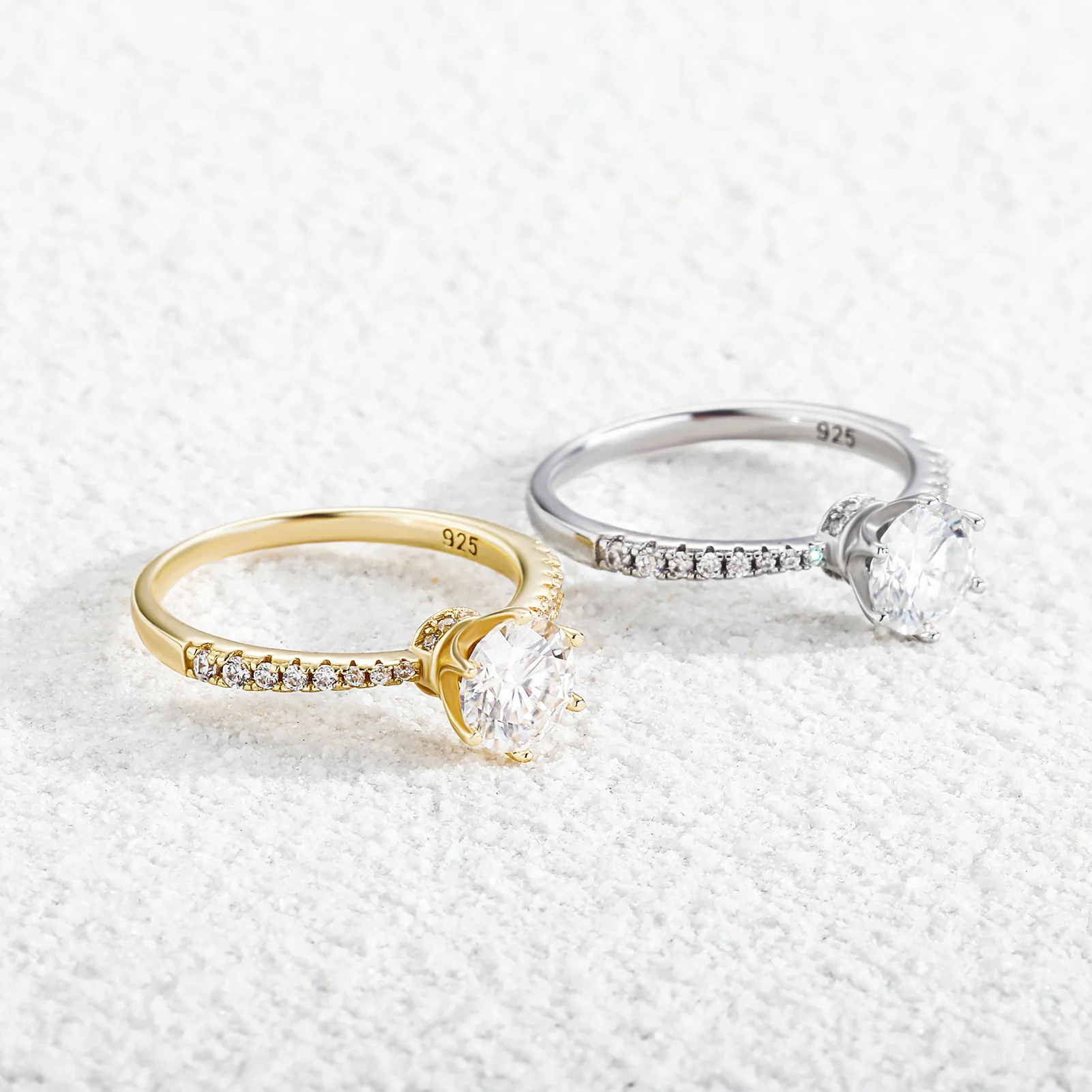 Новые роскошные украшения для женщин, бриллиантовое серебряное кольцо с шестью зубцами, ювелирные изделия
Новые роскошные украшения для женщин, бриллиантовое серебряное кольцо с шестью зубцами, ювелирные изделия