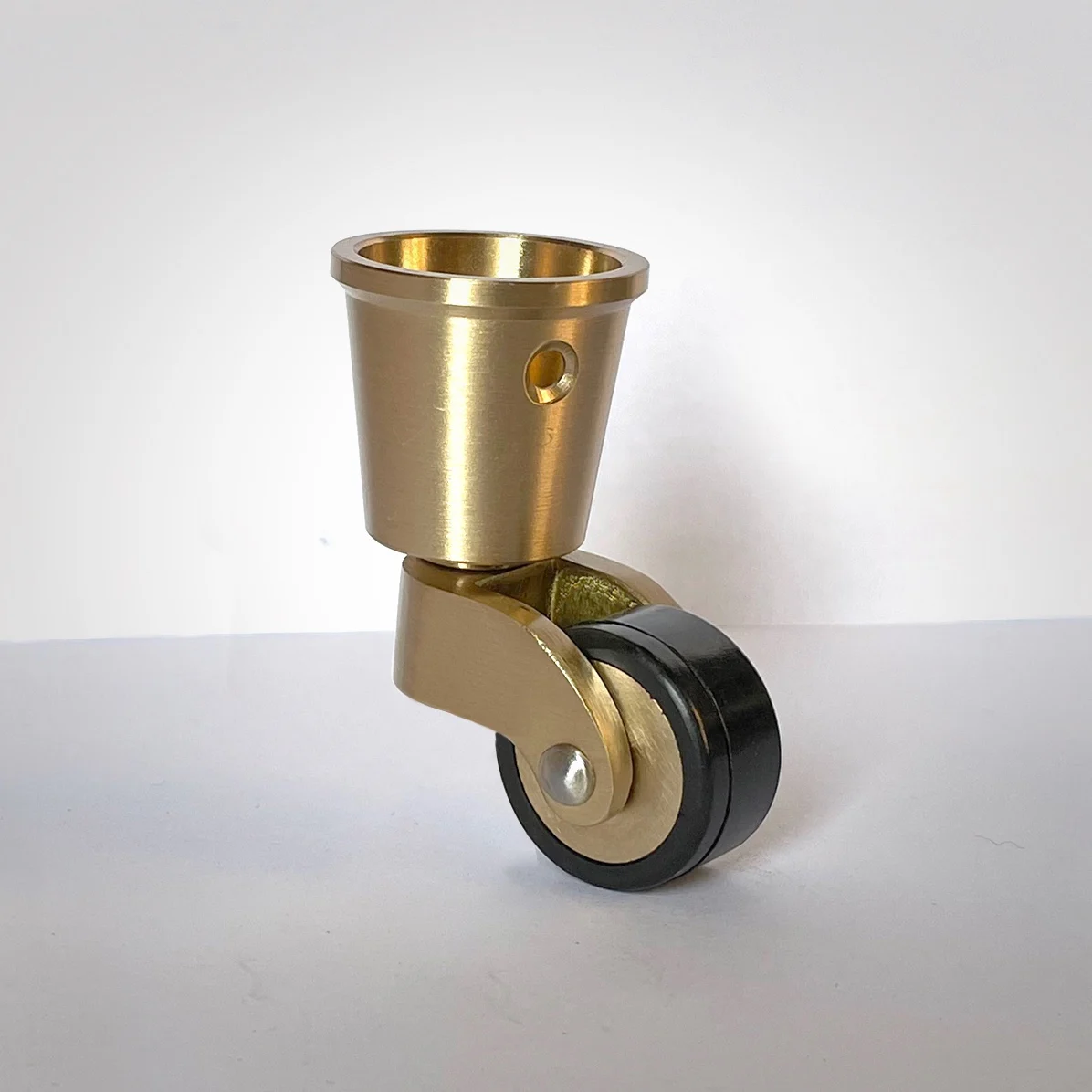 Furniture Pure Copper Caster Universal Wheel Dining Car round Cup Caster Rubber Guard Circle Non-Hurt Floor Trolley Caster
Furniture Pure Copper Caster Universal Wheel Dining Car round Cup Caster Rubber Guard Circle Non-Hurt Floor Trolley Caster
