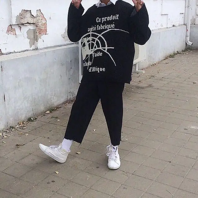 Мужской Пушистый свитер 2023, уличная одежда, вязаный свитер с графическим Пауком, пуловер в стиле Харадзюку, Повседневный хлопковый свитер, черный хипстер
Мужской Пушистый свитер 2023, уличная одежда, вязаный свитер с графическим Пауком, пуловер в стиле Харадзюку, Повседневный хлопковый свитер, черный хипстер