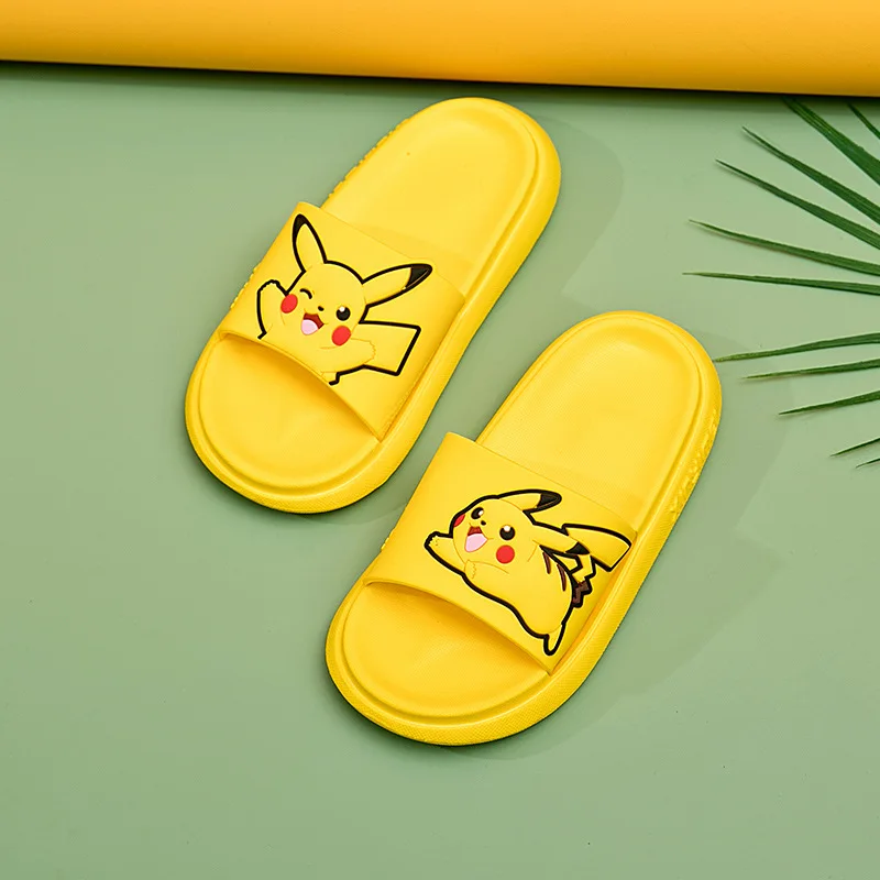 

2024 New Children's Yellow Slippers Summer Cute Cartoon Indoor and Outdoor Wear Anti Slip Feet Feeling Thick Sole Beach Shoes