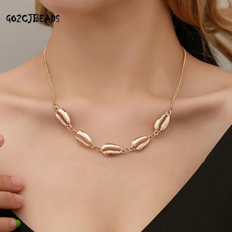 

Shell Necklace Women Retro Multilayer Clavicle Chain Girl Gift Party Simple Jewelry Fashion Pendant Necklaces Chains