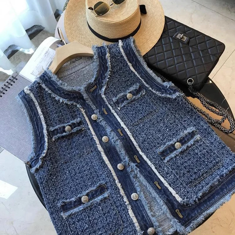 

Sandro Rivers Cowboy Vest for Female, Woven Undershirt, Washed Blue, Retro Fur Trim Sleeveless Jacket, Early Autumn